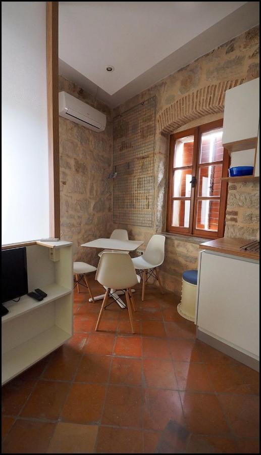 Sweet Suite Kastel Old Town Funtana Exterior photo
